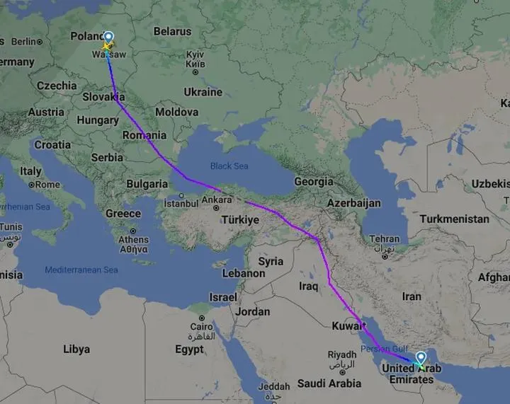 Jak długo trwa lot z Dubaju do Warszawy? Oto wszystko, co musisz wiedzieć!