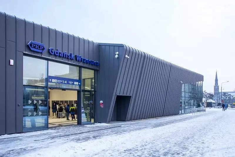 PKP i nowe obostrzenia: co powinieneś wiedzieć przed podróżą?