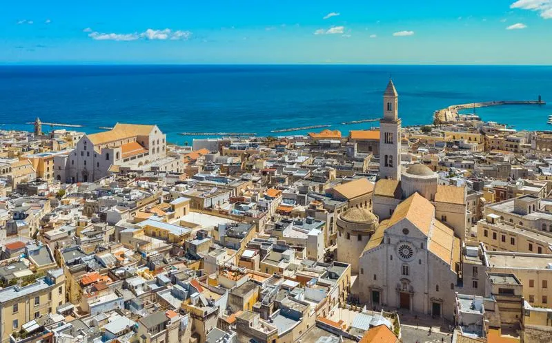 Loty do Bari z różnych miast